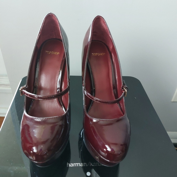 Platform heels - Picture 1 of 3